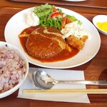 Dining Cafe Lloyd wright - 煮込ハンバーグ&エビフライランチ