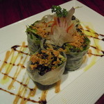 月陽 KARASUMA - 海老と新鮮野菜の生春巻和と洋のｿｰｽで