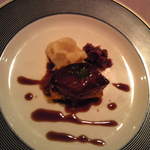 オテル ドゥ キタオカ - 前菜・フォアグラのソテー、マデラ酒のソース
