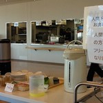 シュウワカイレストランネネ - 店内厨房側