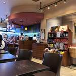 タリーズコーヒー - 店内の様子。