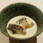すし宮川  - 蝦夷アワビ肝ソース
