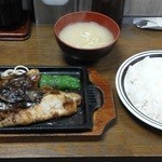 キッチン ユタカ - 201203  ユタカ　ミックスグリル（ポークとチキンソテー）９５０円也.jpg