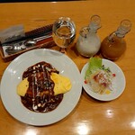 旭川珈琲 カフェ・ドゥ・コリンズ - サラダとともに