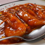 ジャスミン - エビチリは生の赤海老を三尾使用