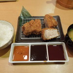 キムカツ - 2012-03-08特選厚切り膳と炊き立てご飯と季節のサラダバーセット2360円