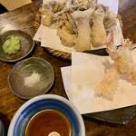 うずら家 - 車海老の天ぷら と きのこいろいろの天ぷら盛り合わせ