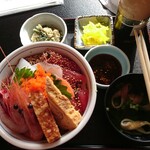 居酒屋創作和食屋 和 - 