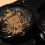 大神 - お椀の蓋の蒔絵