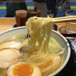 そば処 為治郎 - 麺は細麺ストレート