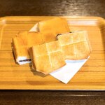 とむ - ぷちあんバター。美味しすぎ！！