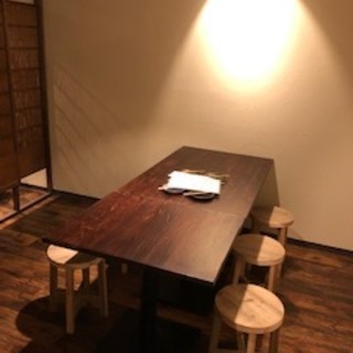 ◆テーブル席◆
      2階にテーブル席もございます。
      
