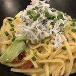 ヒラタパスタ - 釜揚げしらすとキャベツのペペロンチーノ