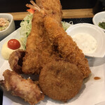 三獅舞 - エゲツないボリューム(笑)