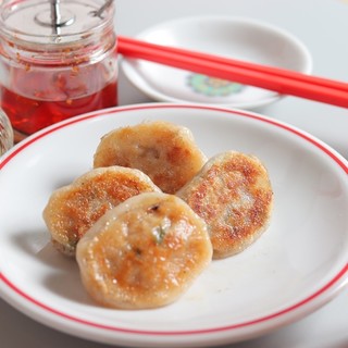 大衆ギョーザスタンドウーロン_1