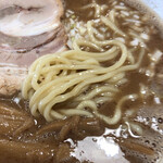 らーめん 麦わら - 麺を出したところ