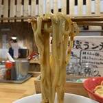 中華そば 親孝行 - 麺　リフト