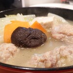 大津駅前 炭火焼 DAMEDORI - ご厚意で提供いただきました。水炊きの丼鉢