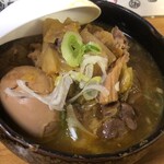 朱蔵 - モツ煮　玉子　キャベツの味が決め手です