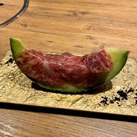 焼肉 うしみつ 恵比寿本店 - 和牛ブレザオラの生ハムメロン