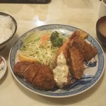 あけぼの - サービス定食 ヒレかつ、海老フライ、アジフライ