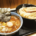 京都 麺屋たけ井 阪急梅田店 - 