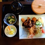 土田屋 - エビフライ定食