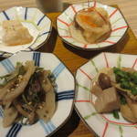 Akaza - 牛肉とレンコン、里芋の唐揚げ他