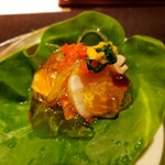 焼肉 強小亭 - ホッキ貝と炙り帆立ポン酢ジュレかけ