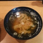 漁美鮨 - 味噌汁（バラちらしランチ）