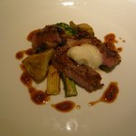 タニーチャ - メイン 蝦夷豚の炭火焼き（モンドールチーズ、粒マスタード） (2012.3)