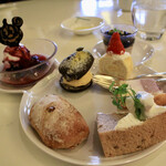 シャーウッドガーデン レストラン - 