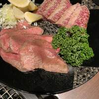 個室焼肉ITADAKI 町田 - 