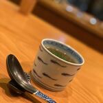 日本料理 たかむら - 蕎麦粥。器も骨董品のように珍しい柄が多い。