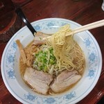 ラーメン華力 - 麺のリフトアップ