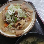 真清 - もつ煮込みアップ