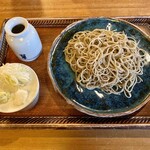 草庵 - あらびき蕎麦
            １０５０円