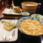 丸亀製麺 - イワシの天ぷら 玉子うどん