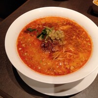 四川料理 龍の子 - 担々麺