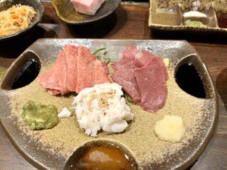 焼肉ホルモン 龍の巣 - 