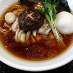 だるま製麺所 - きのこづくしの丸鶏だしそば1000円