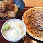 真希 六本木一号店 - 海老かき揚げ丼とせいろそば850円