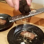 日本焼肉はせ川 - 贅沢トリュフ掛け