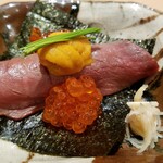 日本焼肉はせ川 - 和牛の握り 雲丹とこぼれいくら