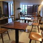 Kafe Resute Rai Oshino - 店内