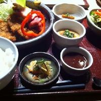 春秋ツギハギ 日比谷 - お肉系定食