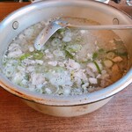 栄食堂 - たら汁はアルミ鍋ごと出てきます(^^)