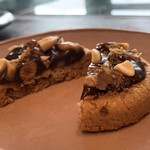 LESS Labo - ピーナッツガラムマサラクッキー断面