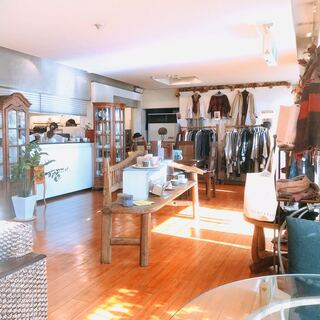 紅茶とうつわの店_2