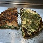 お好み焼き Sakura - 醤油味を半分食べて